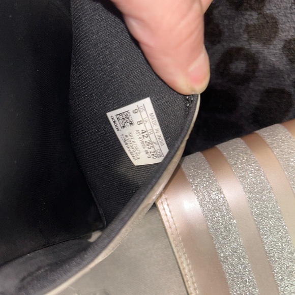NWOT adilette comfort slides shimmer - Picture 3 of 6